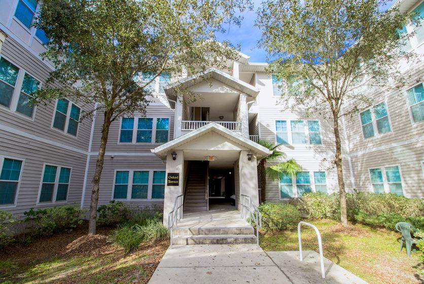 Oxford Terrace in Gainesville, Florida - Swamp Rentals